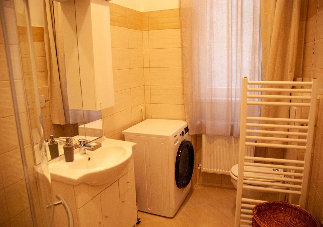 Western Apartman Budapeşte Dış mekan fotoğraf